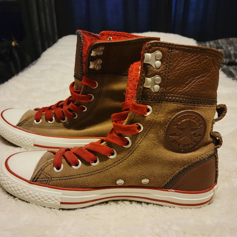 Converse Elise High Top Chuck Taylor